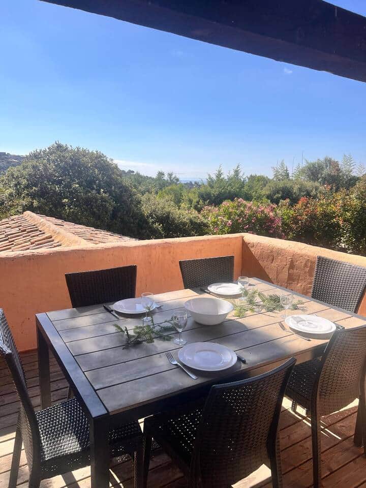 00b56351 1496 4397 8b50 5978dec559a9 "Votre clé pour des vacances parfaites à Porto-Vecchio."