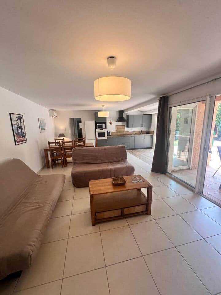 6767b392 cb44 4386 99c8 ede587a41d0c "Votre clé pour des vacances parfaites à Porto-Vecchio."