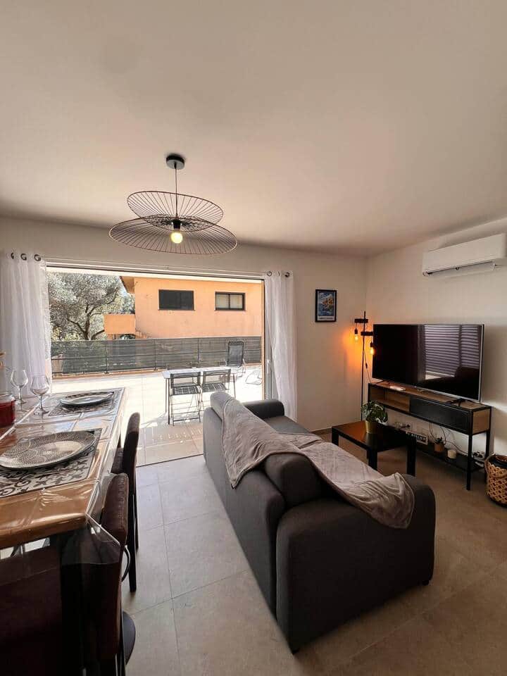 bbbcb85b 813e 42ff b8ff 010f13a6f413 "Votre clé pour des vacances parfaites à Porto-Vecchio."