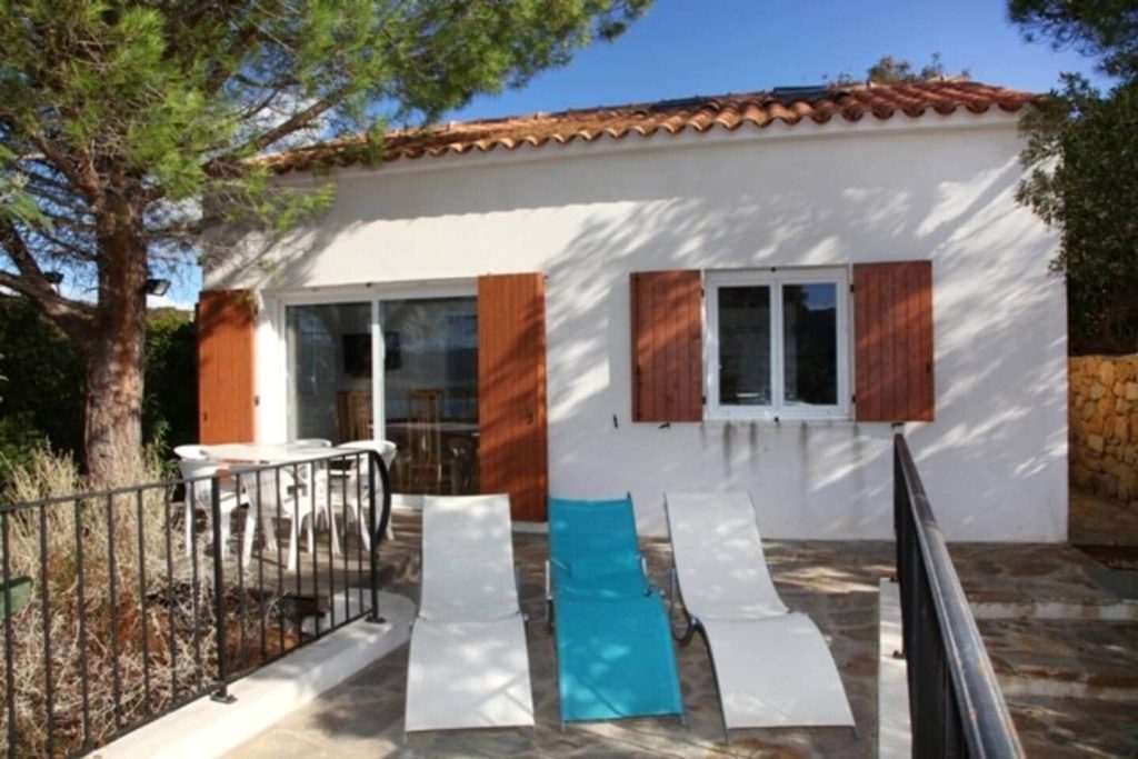 d87dce8f f765 4945 ab15 5605155aeda2 "Votre clé pour des vacances parfaites à Porto-Vecchio."