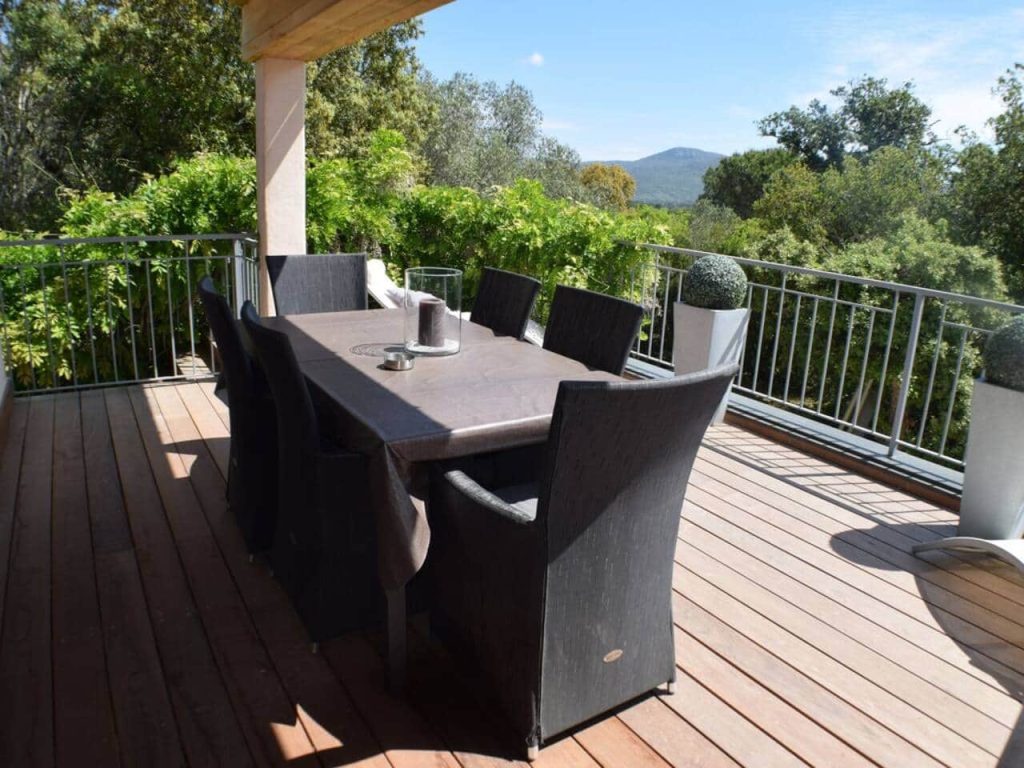 ec1c96dd 26b9 4e7a 90c0 e158bf99d93b "Votre clé pour des vacances parfaites à Porto-Vecchio."